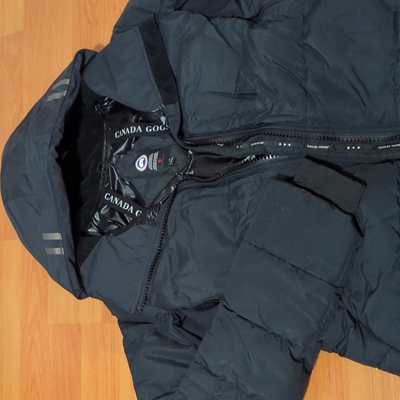 BLACK CANADA GOOSE HyBridge Coat - Picture 7 of 9
